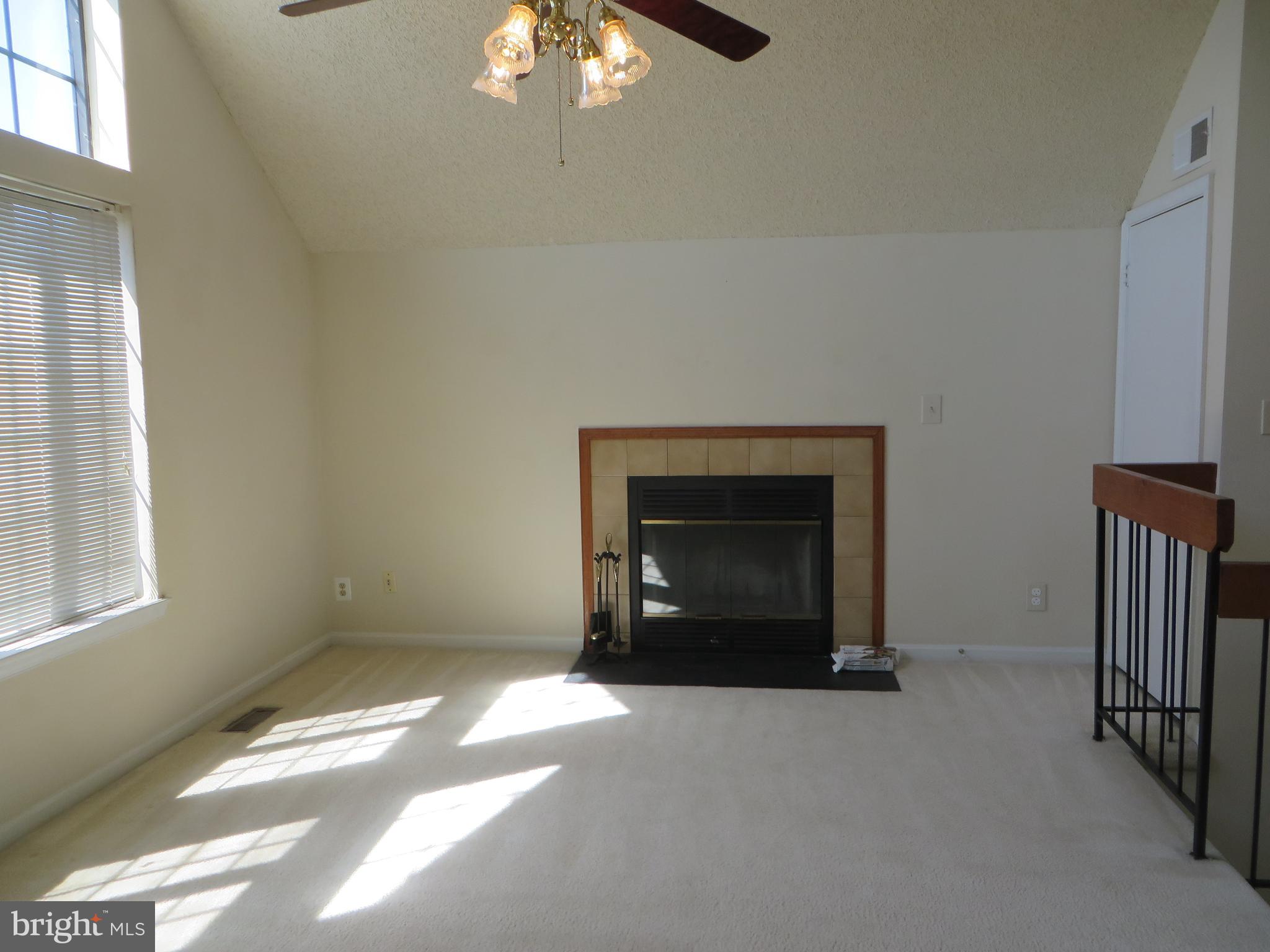 TIERS OF MANCHESTER LAKES - Residential Lease