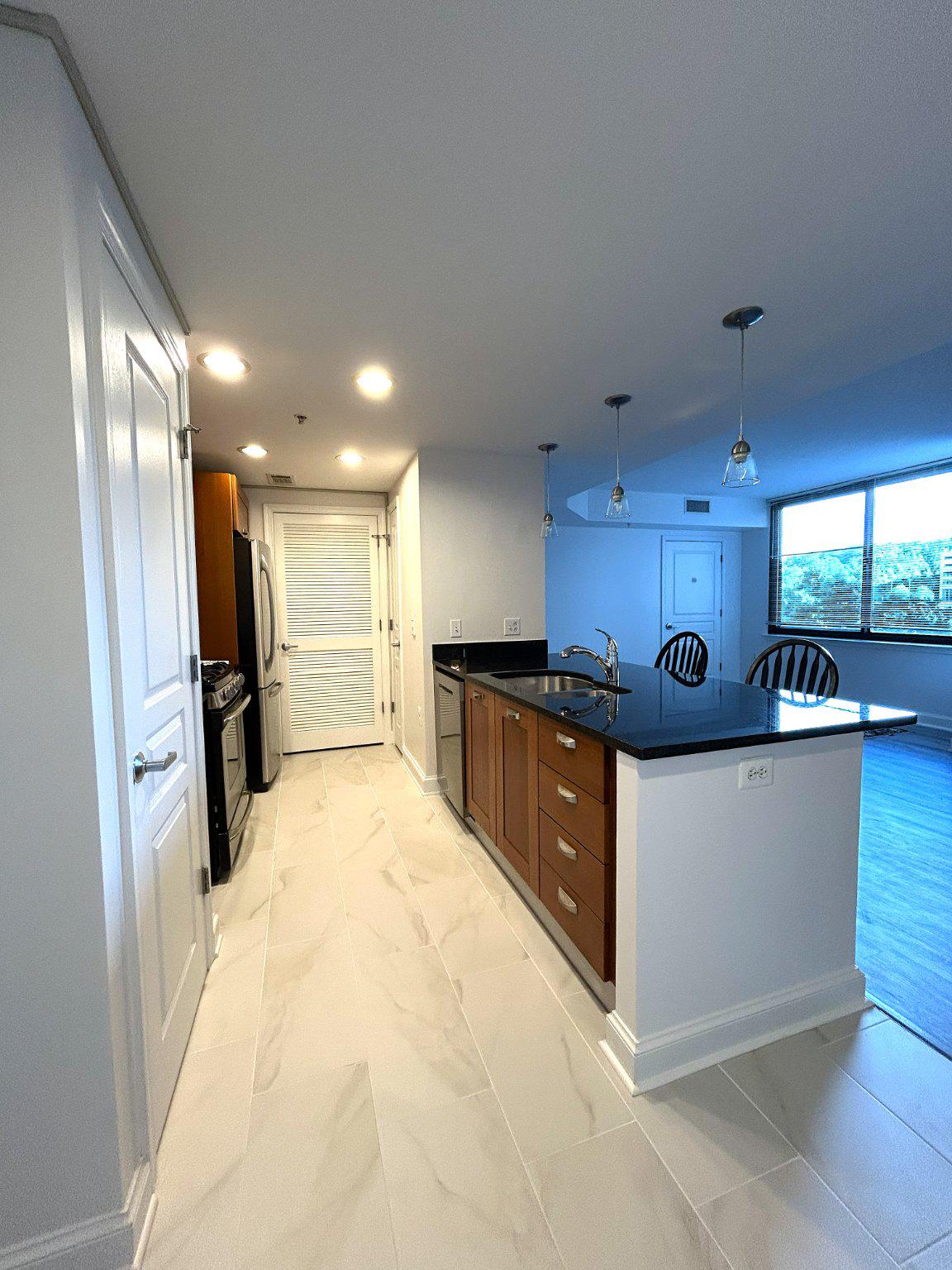 2451 MIDTOWN AVENUE 705