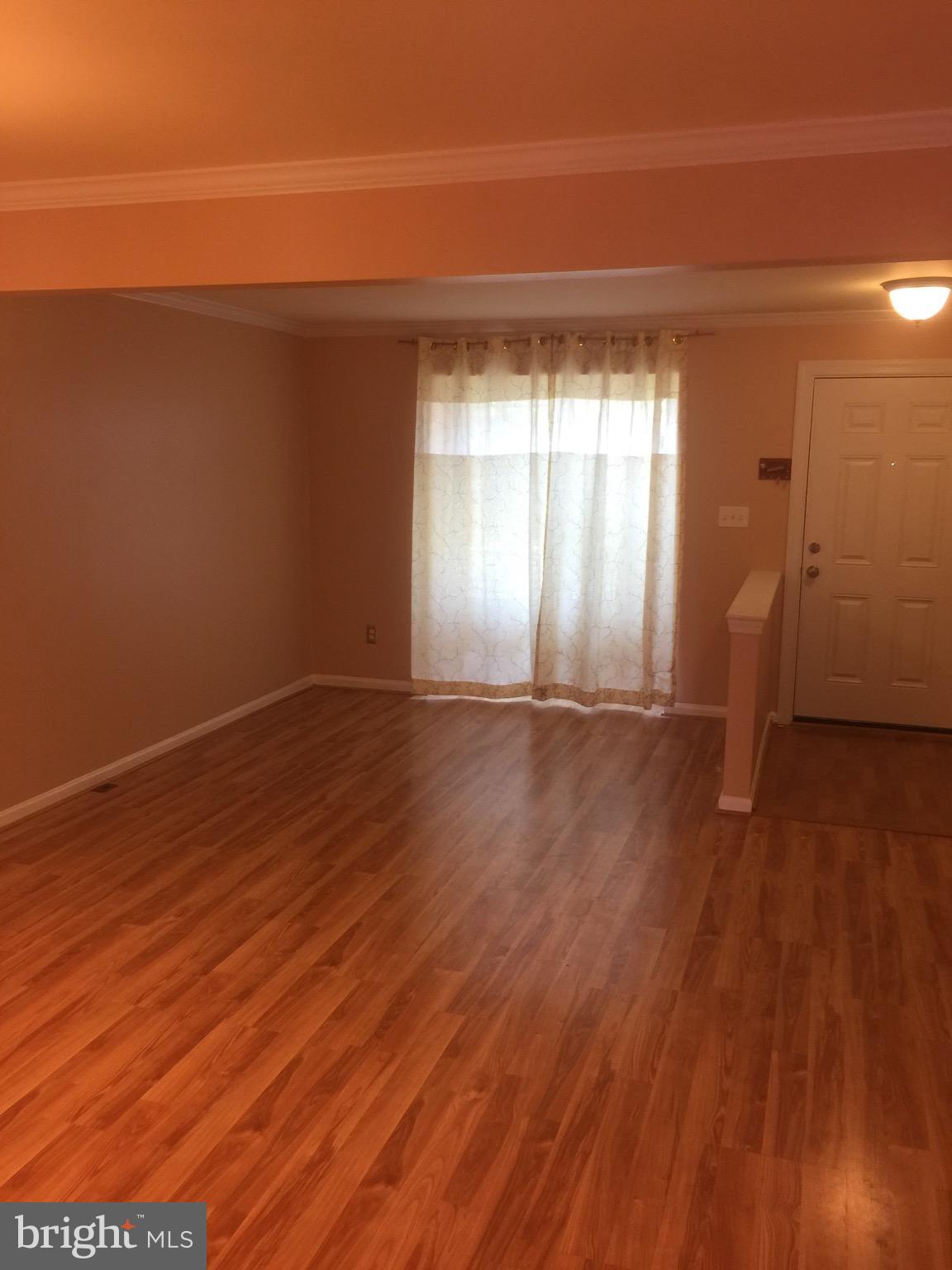 ASHBURN FARM - Residential Lease