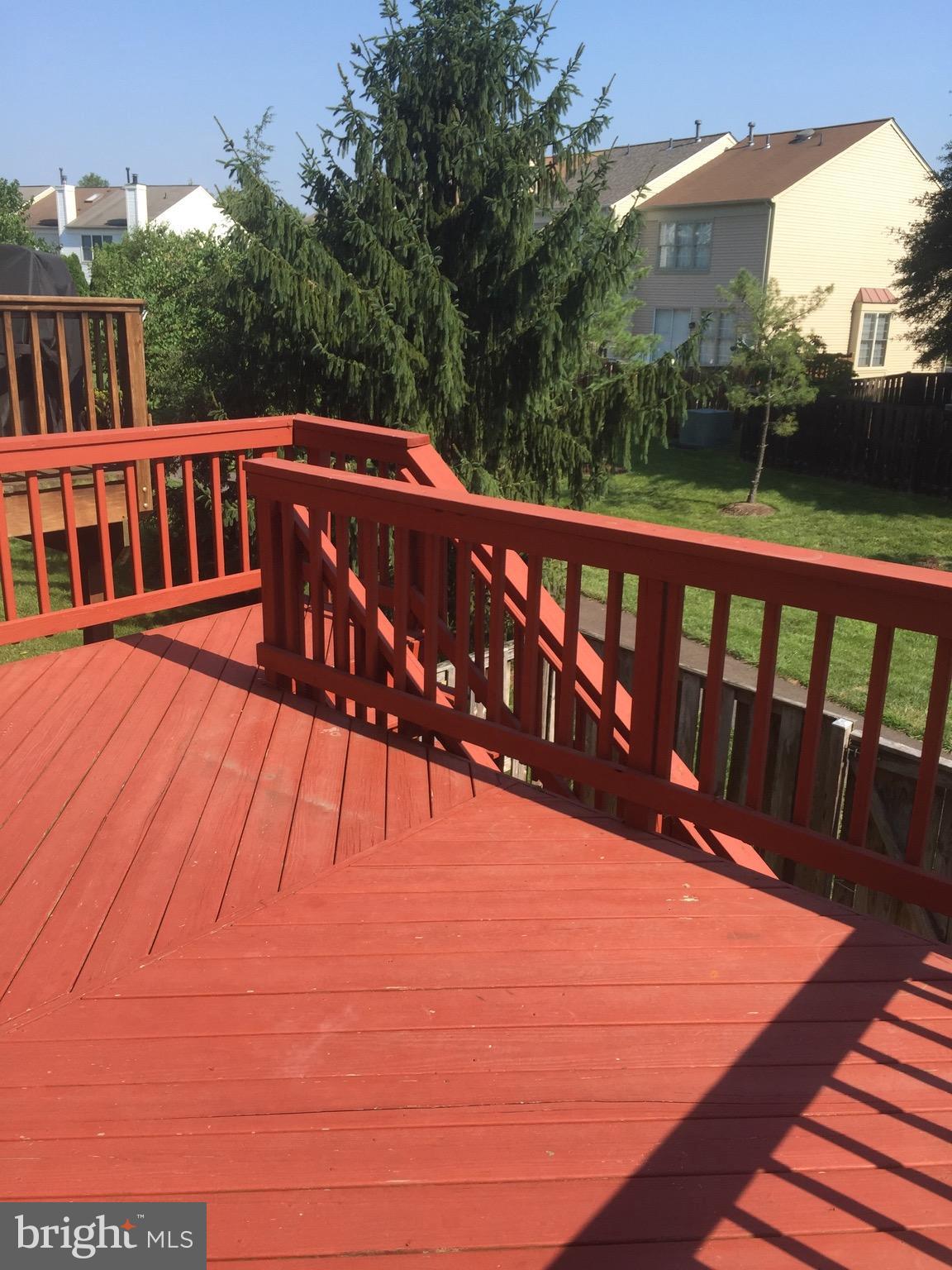 ASHBURN FARM - Residential Lease