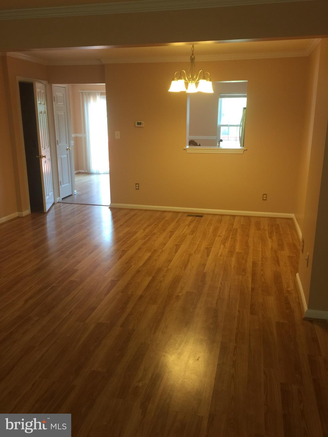 ASHBURN FARM - Residential Lease