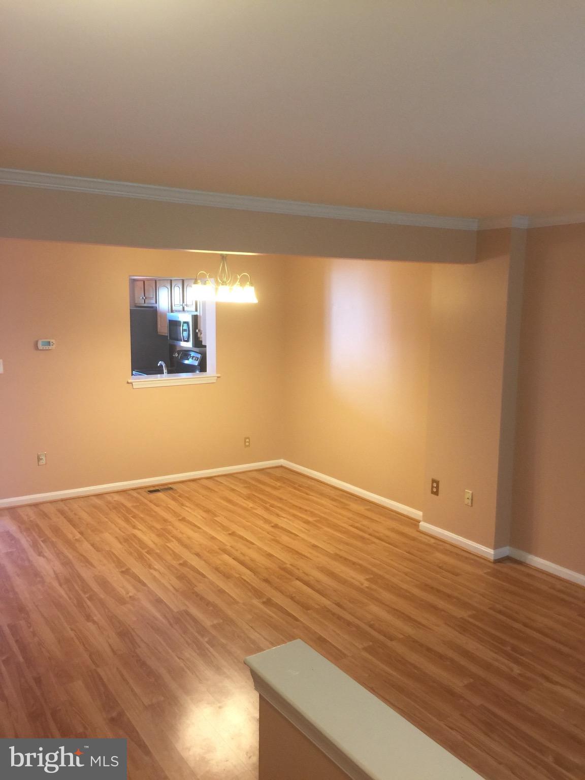 ASHBURN FARM - Residential Lease