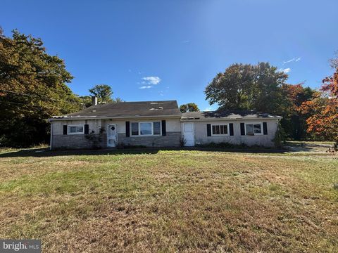 Photo of 108 Bethel Road, SPRING CITY, PA 19475 (MLS # PACT2112032) Photo of 108 Bethel Road, SPRING CITY, PA 19475 (MLS # PACT2112032)