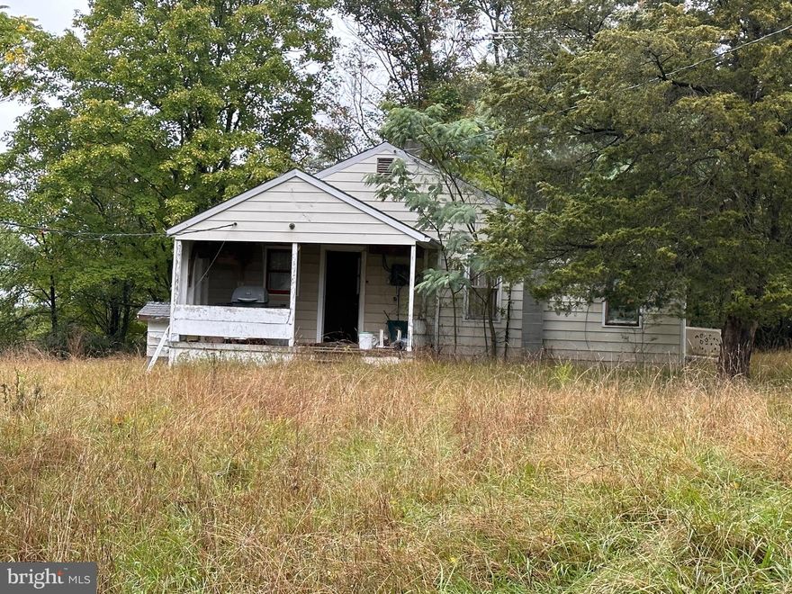 10 plus unrestricted acres available.  Very nice and level building spots. Abundant wildlife signs on the property.  Home needs TLC and rehab, but could be nice.  Home is being sold as-is.  About 3 miles to Berkeley Springs.  A nice, quiet, and peaceful country setting.