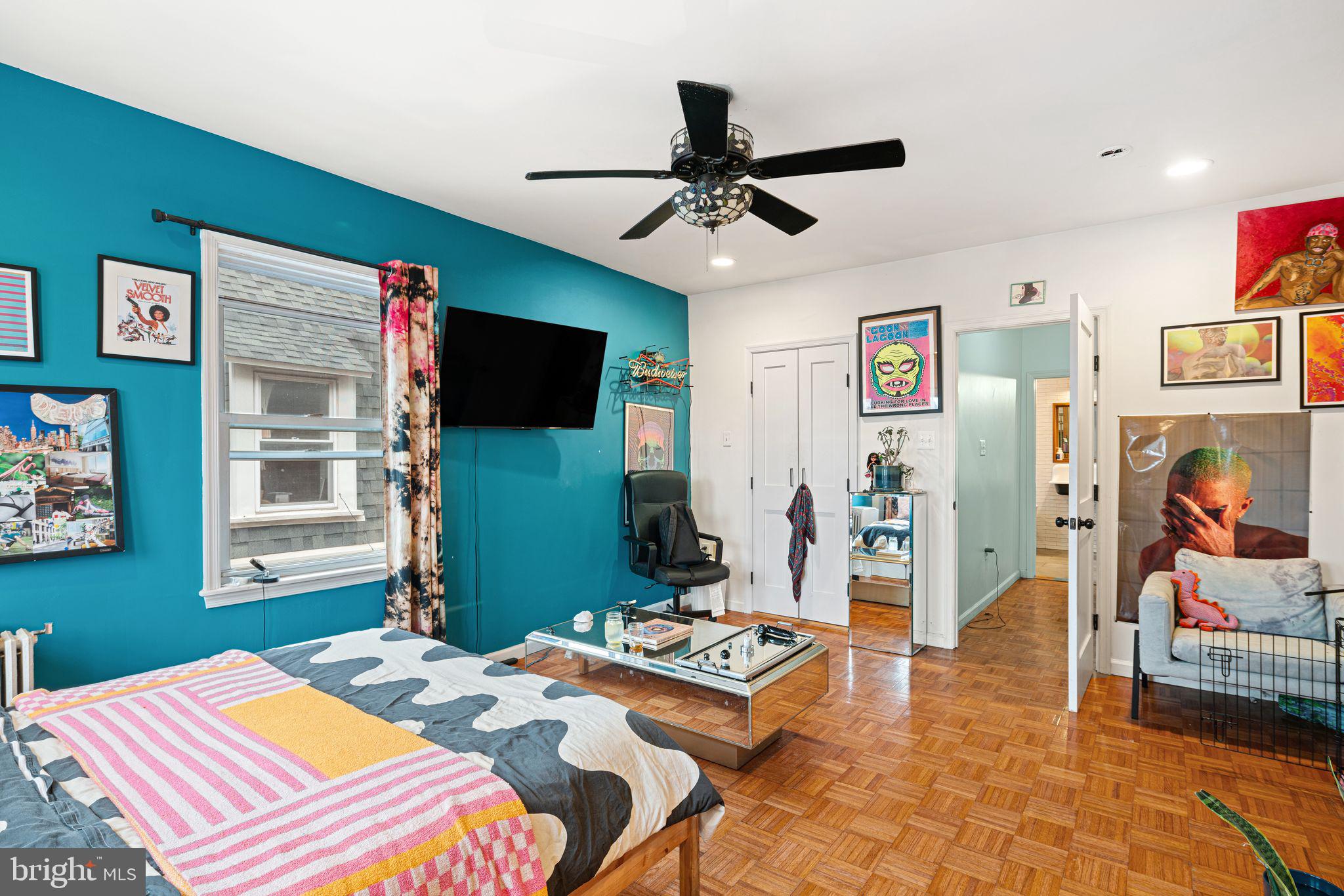 UNIVERSITY CITY - Residential