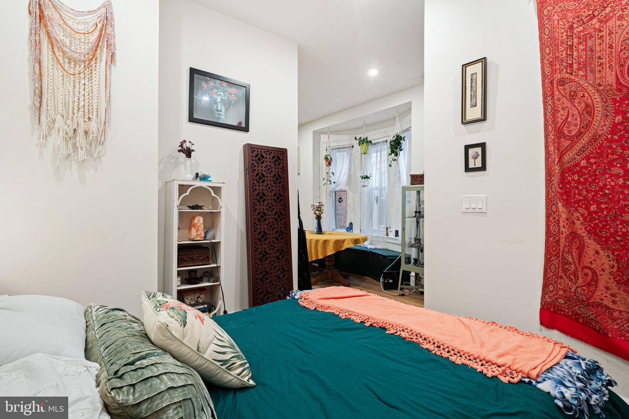 UNIVERSITY CITY - Residential