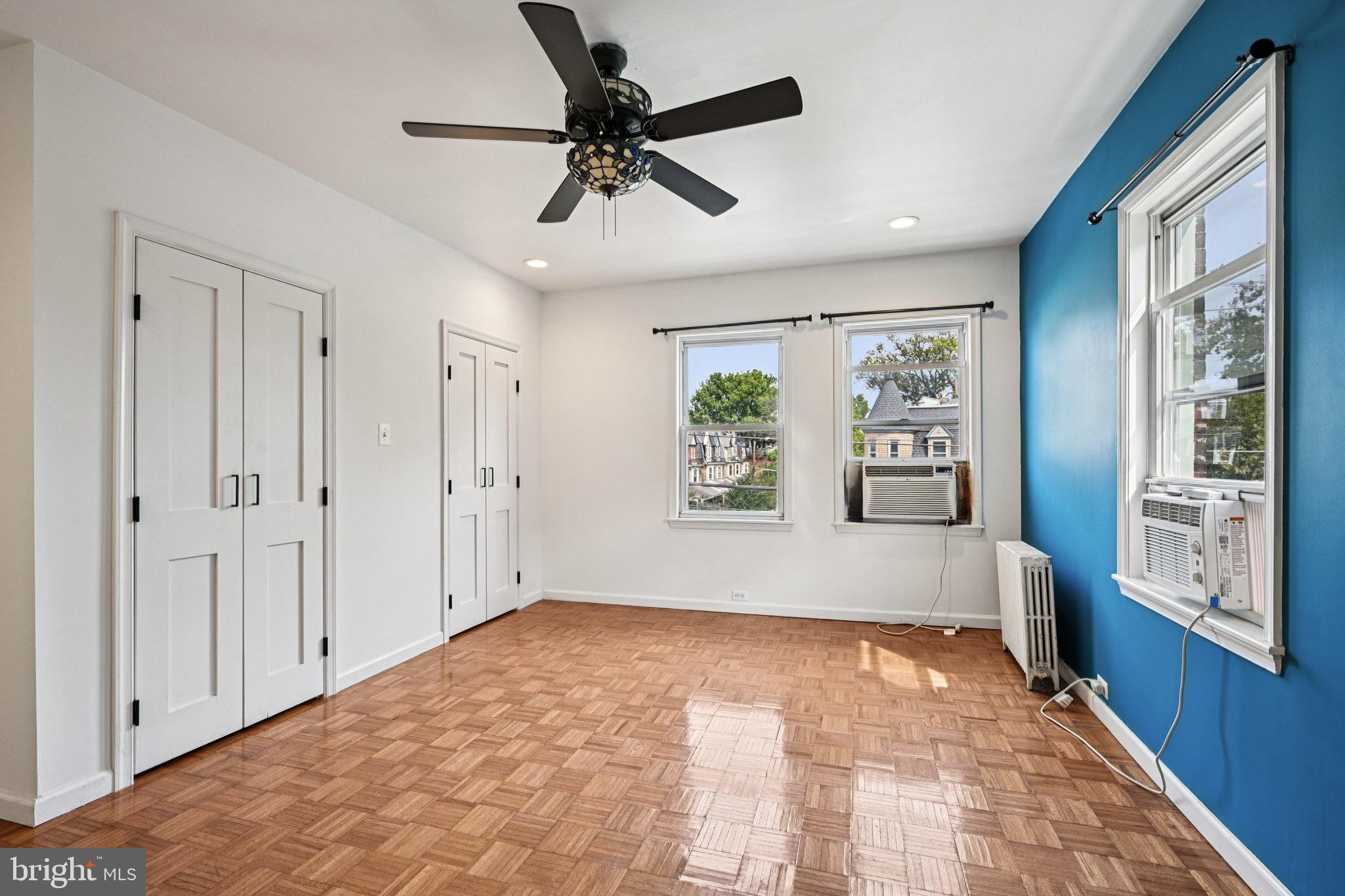 UNIVERSITY CITY - Residential