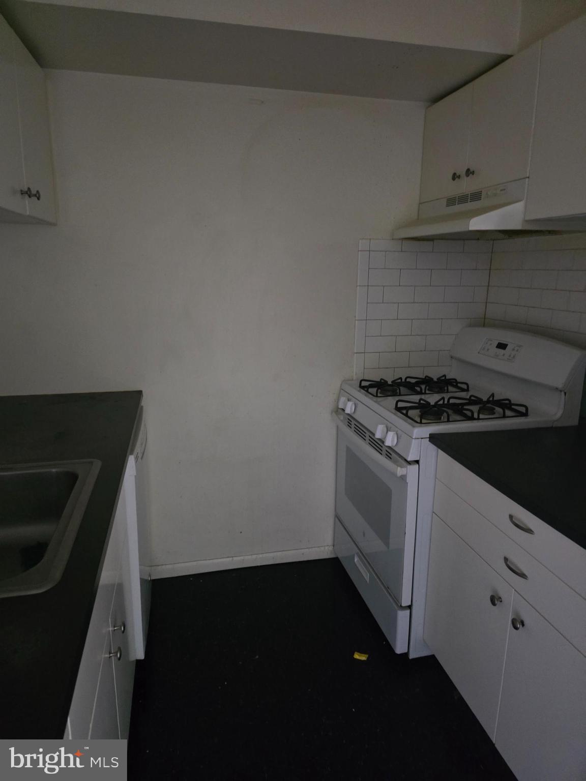 LANCASTER ESTATES - Residential