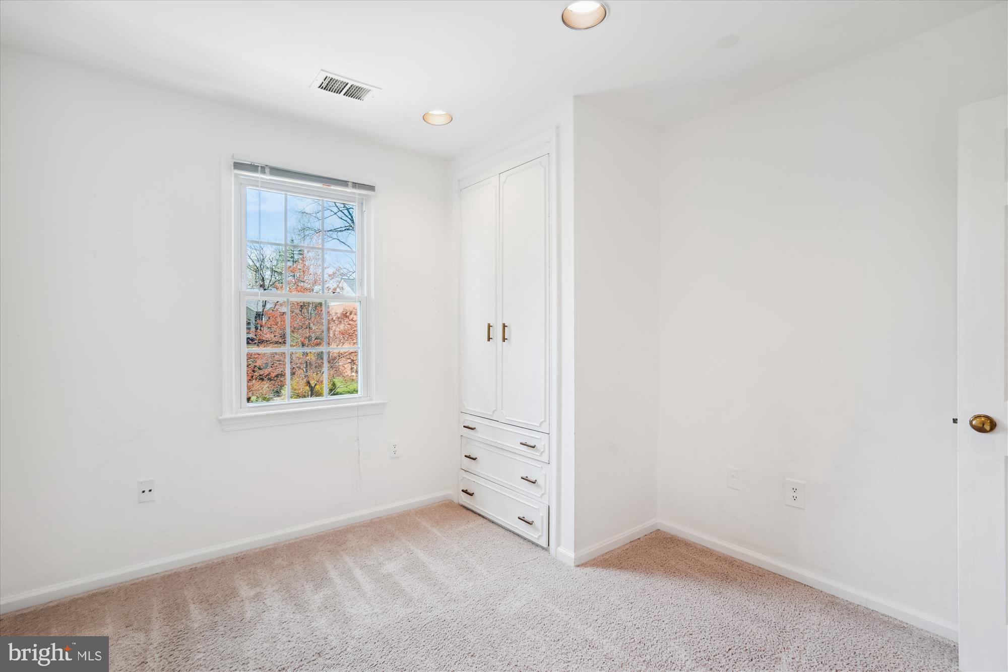 ALTA VISTA - Residential