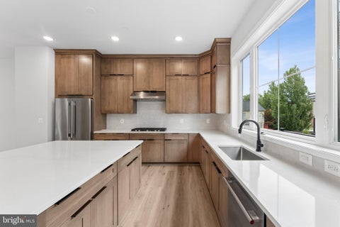 Photo of 6214 Crosswind Drive, NORTH BETHESDA, MD 20852 (MLS # MDMC2226898)