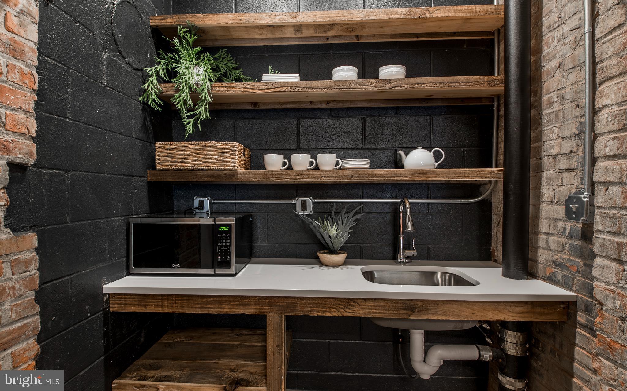 LOWER MOYAMENSING - Residential Lease