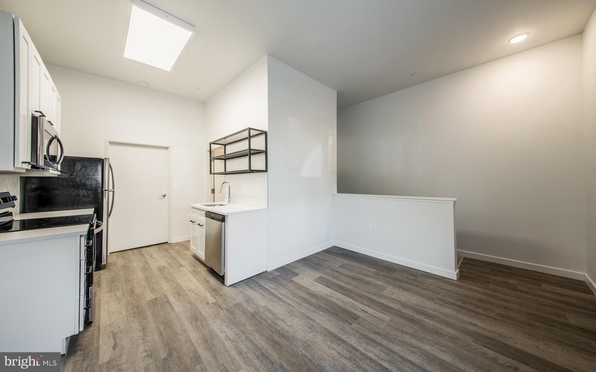 LOWER MOYAMENSING - Residential Lease