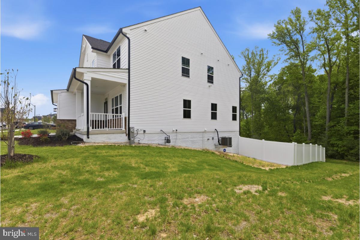15550 TWIN RIVER CIRCLE