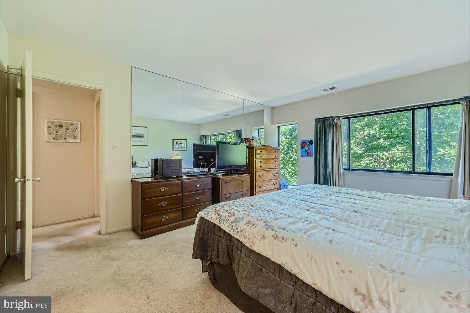 CROSS KEYS - Residential