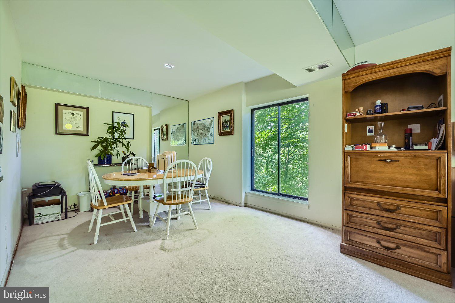 CROSS KEYS - Residential