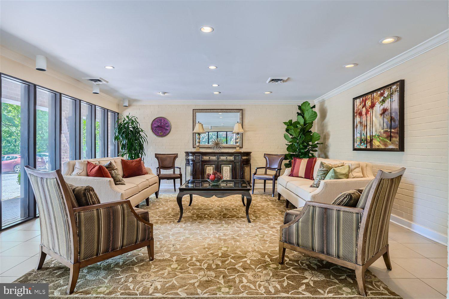 CROSS KEYS - Residential