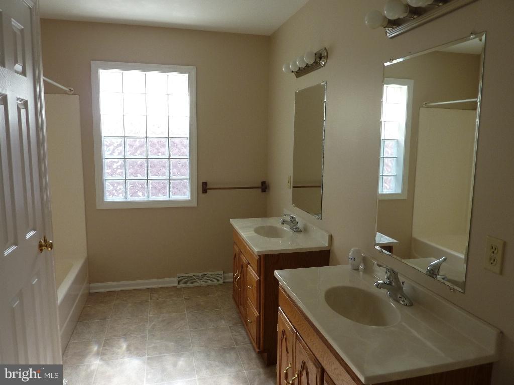 LANDISVILLE - Residential