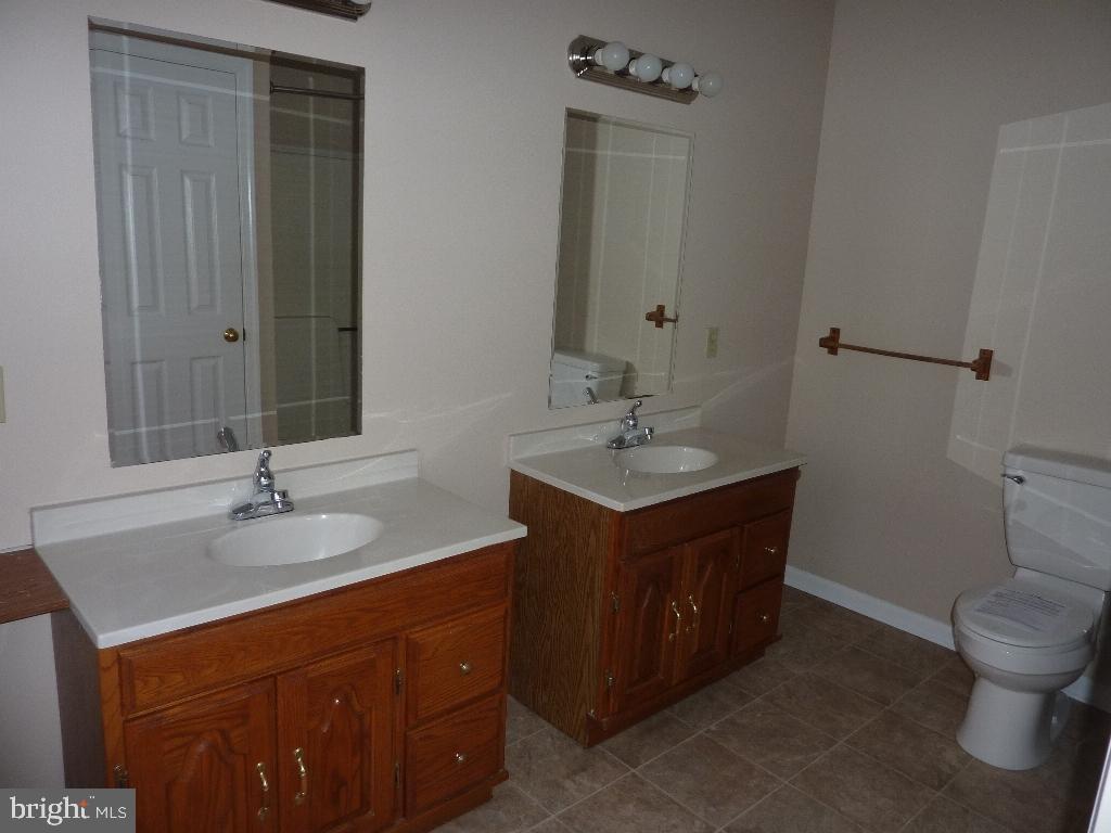 LANDISVILLE - Residential