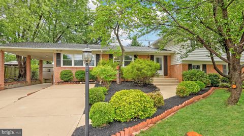 Photo of 6530 Ashlawn Court, SPRINGFIELD, VA 22150 (MLS # VAFX2308062)