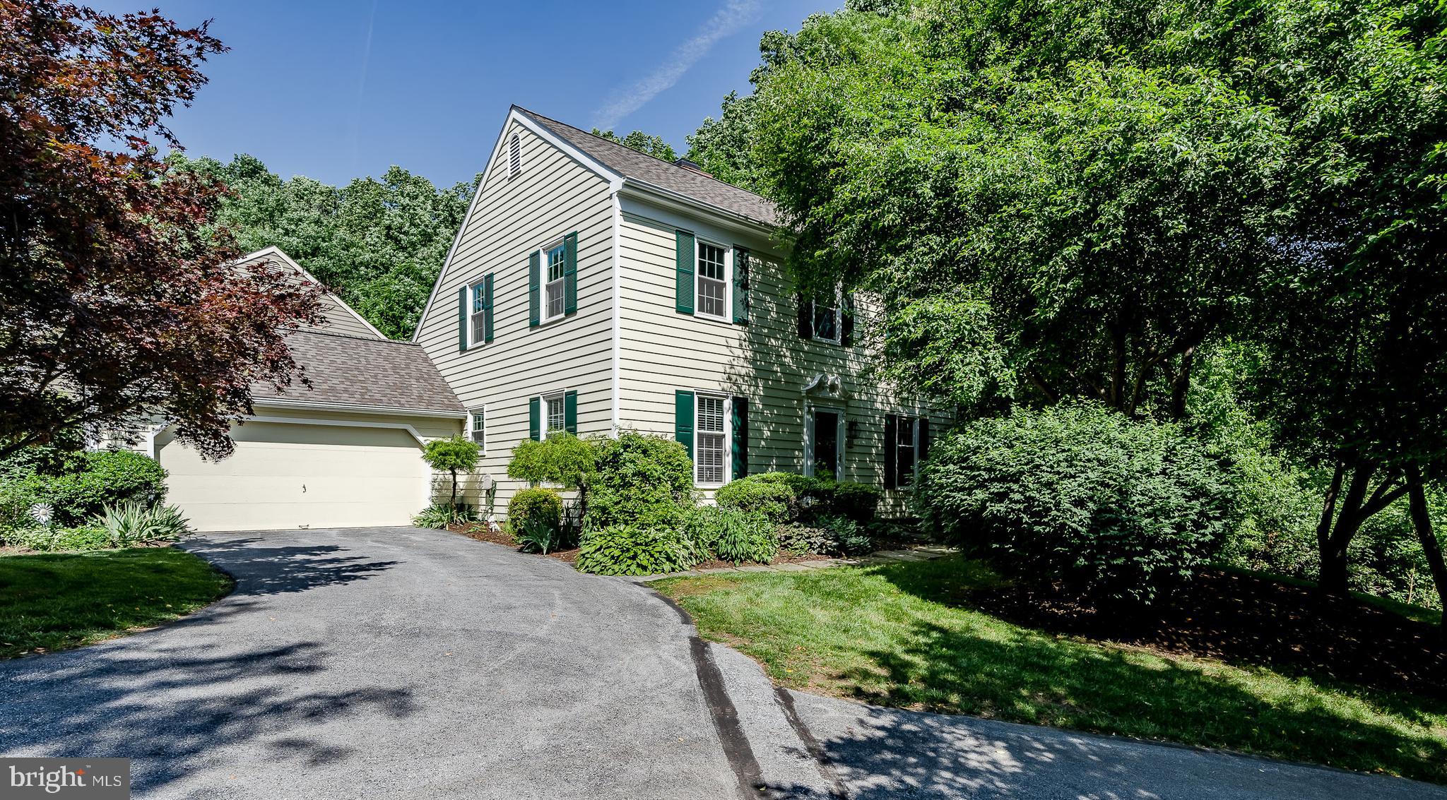 DEERFIELD KNOLL - Residential