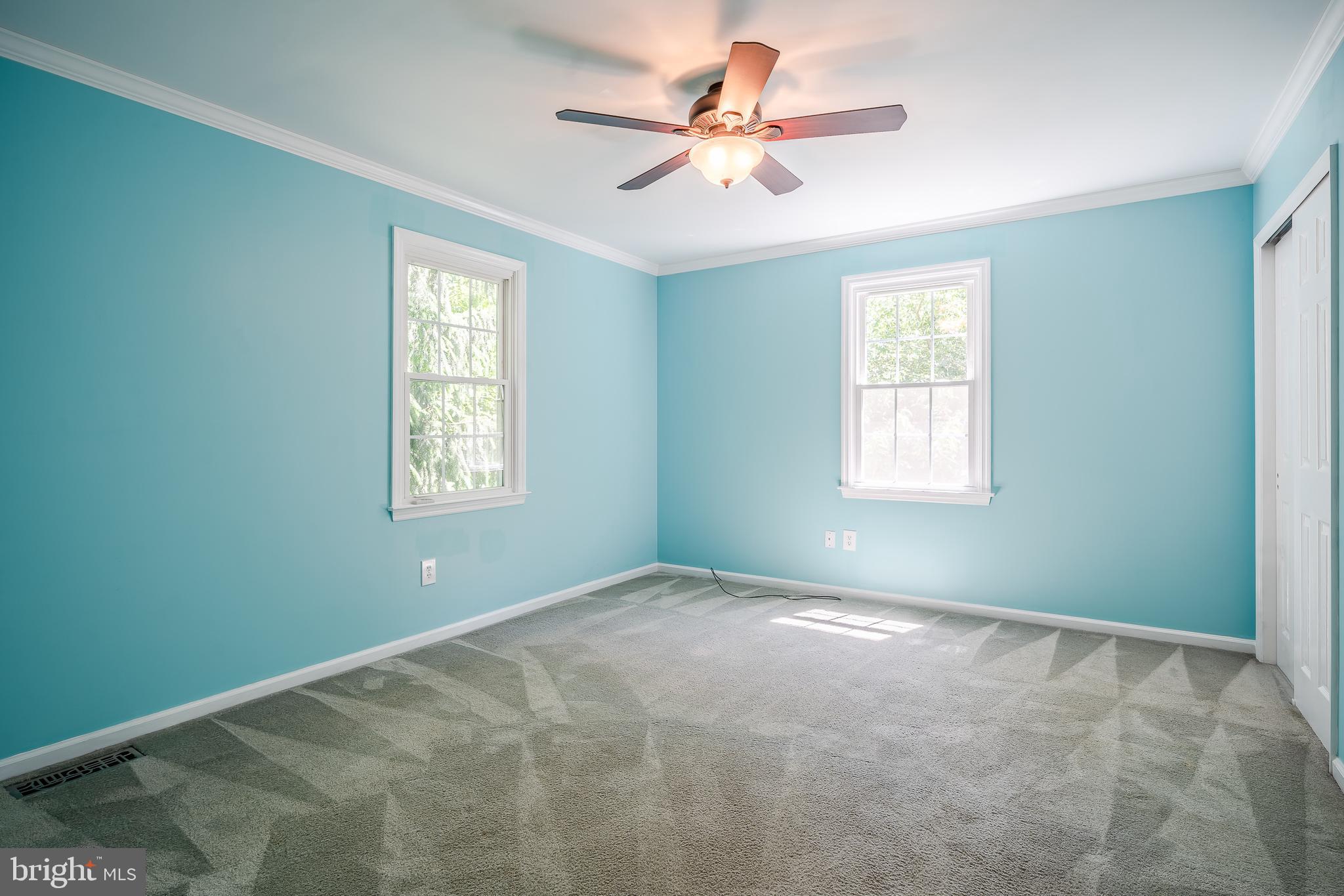 DEERFIELD KNOLL - Residential