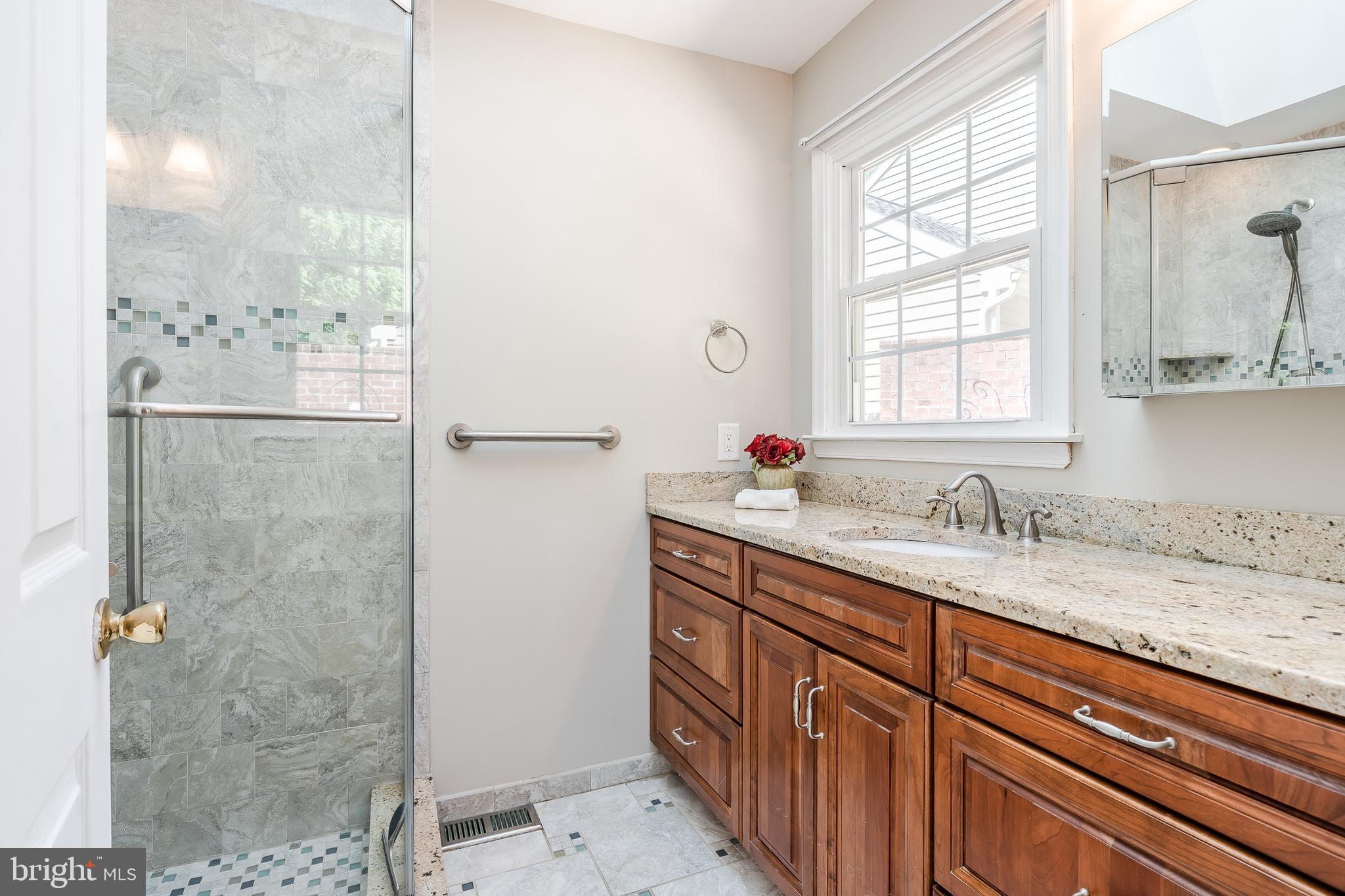 DEERFIELD KNOLL - Residential