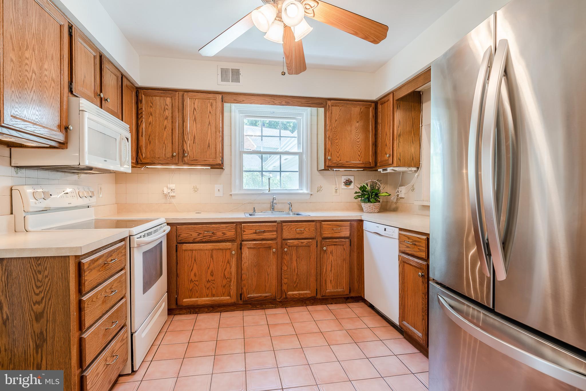 DEERFIELD KNOLL - Residential