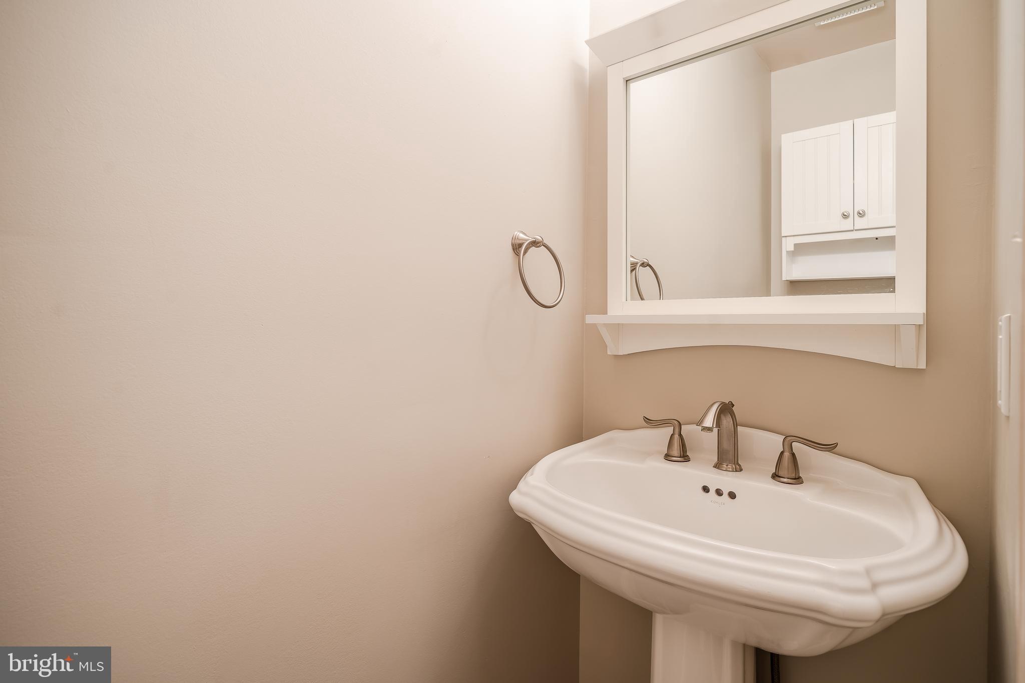 DEERFIELD KNOLL - Residential