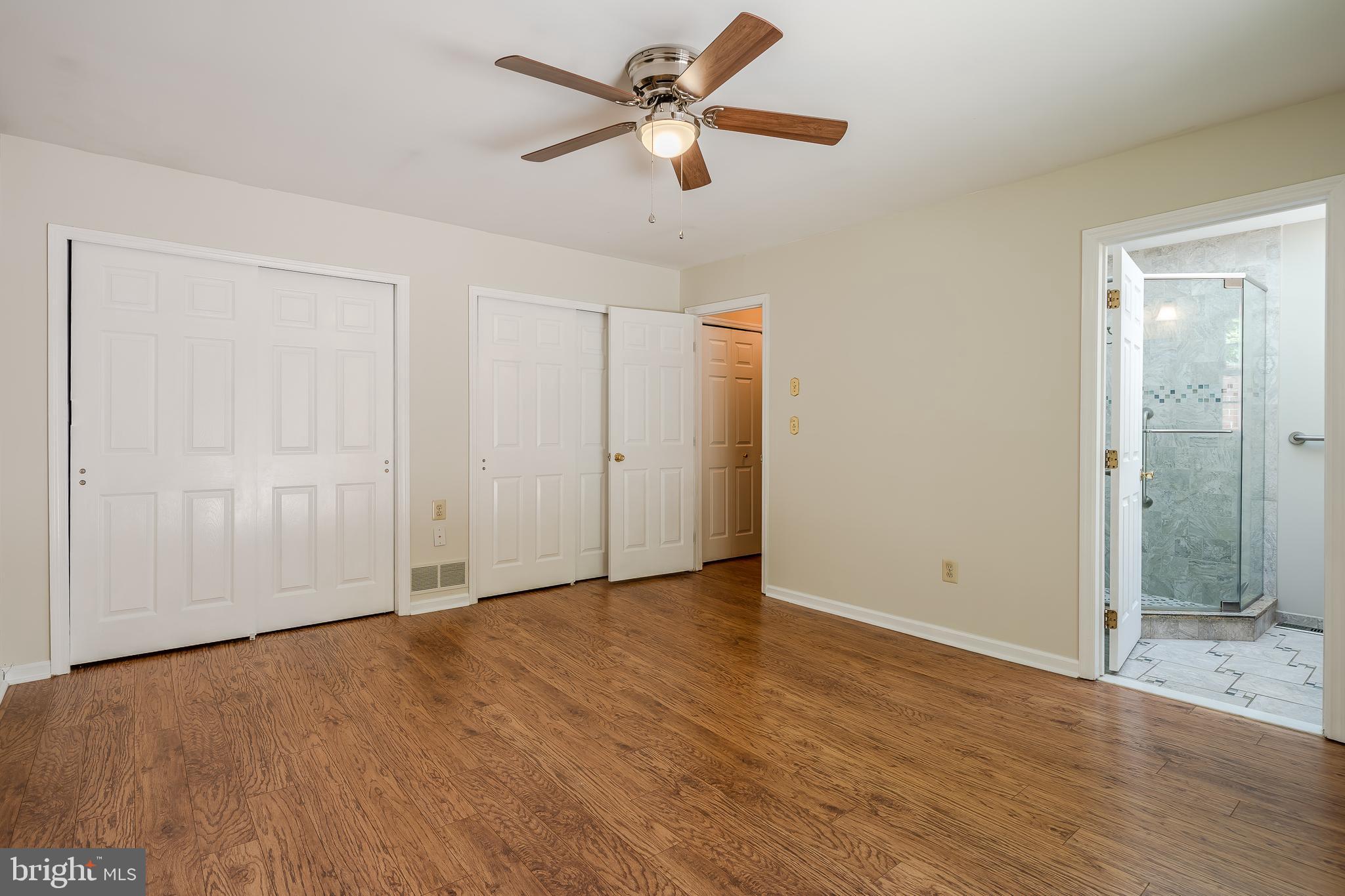 DEERFIELD KNOLL - Residential