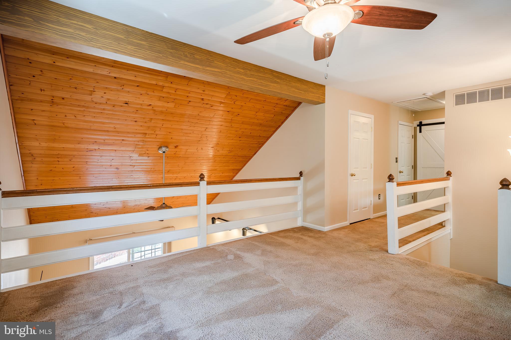 DEERFIELD KNOLL - Residential