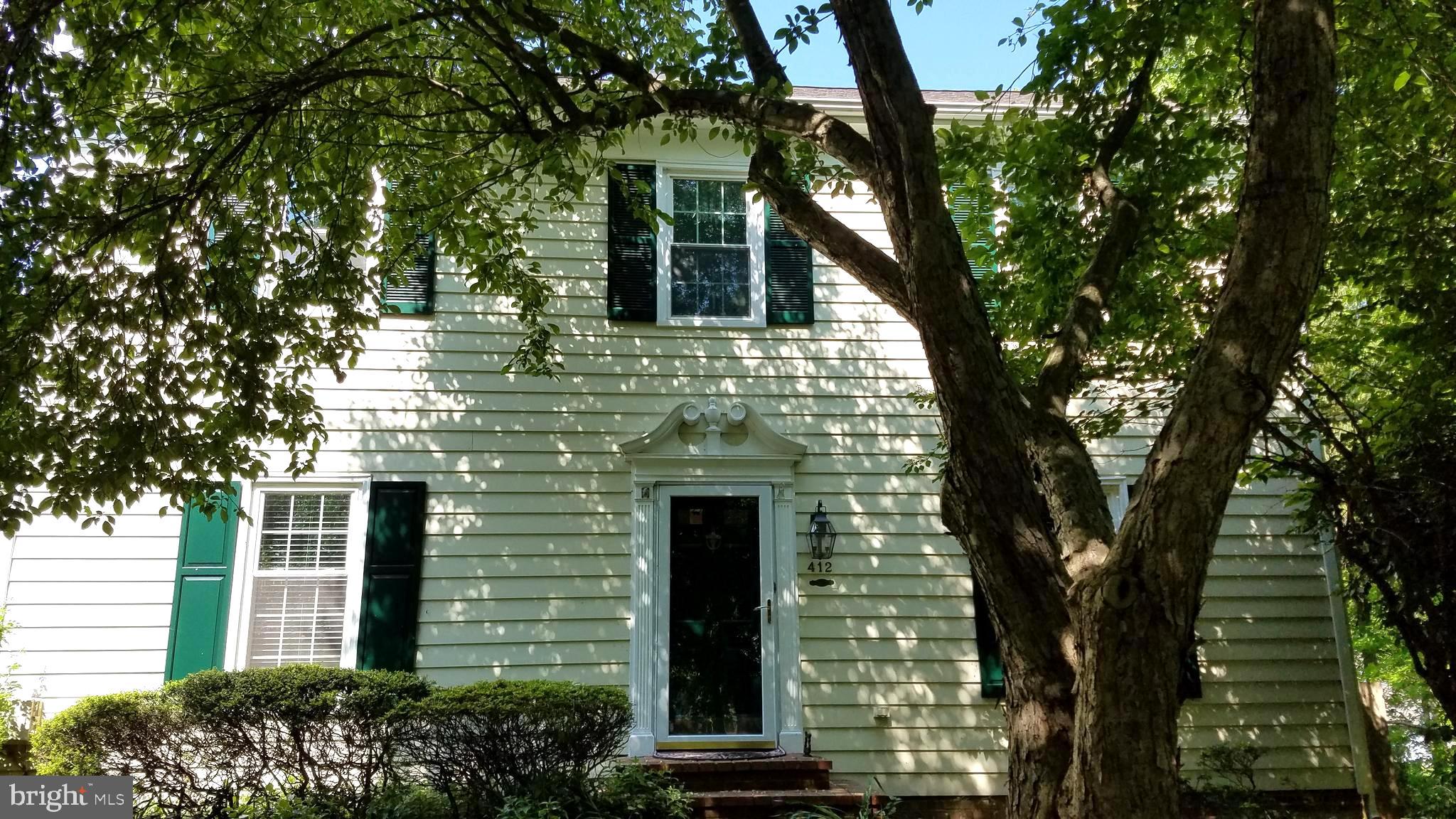 DEERFIELD KNOLL - Residential