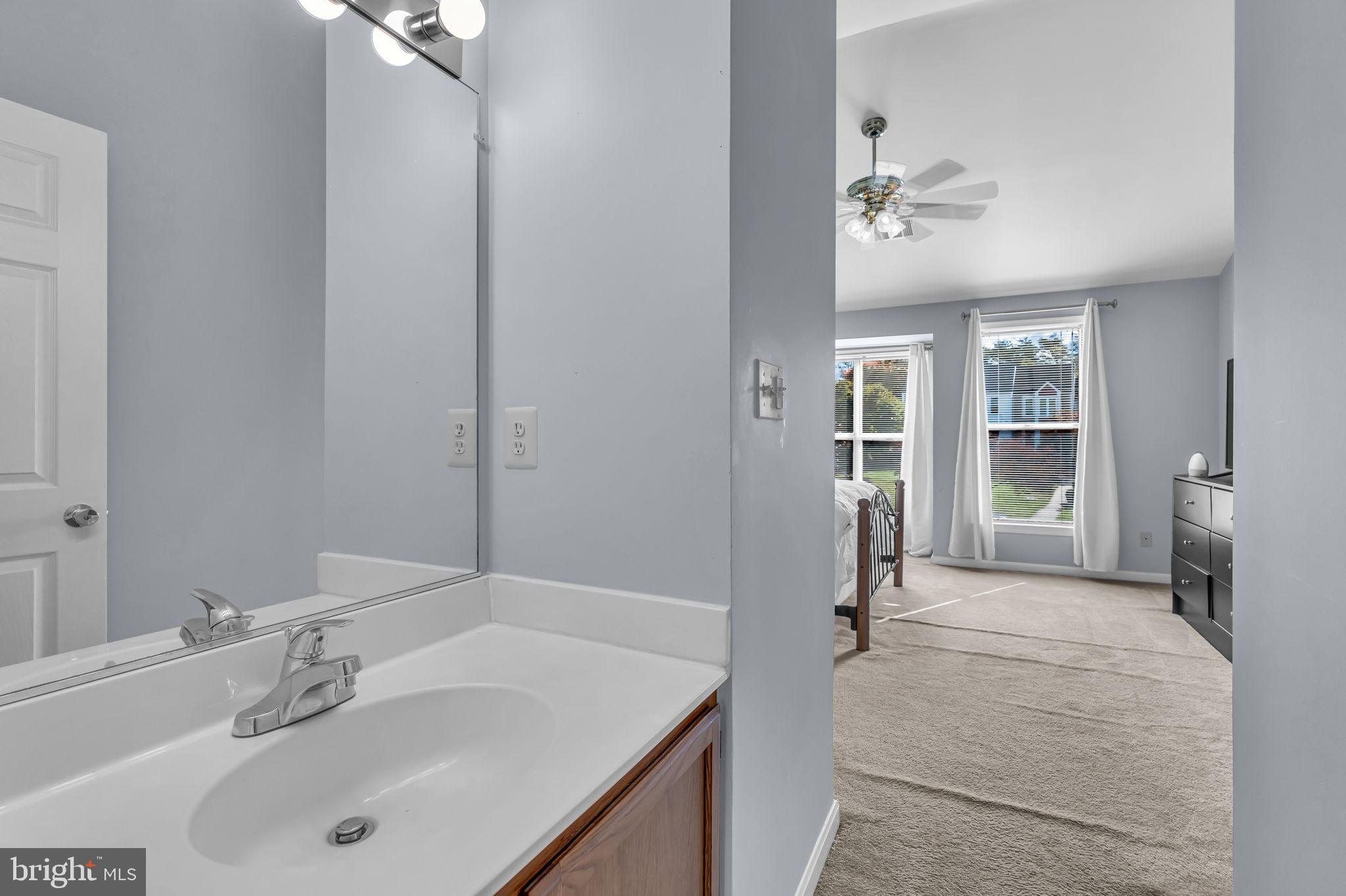 KINGSTOWNE - Residential Lease