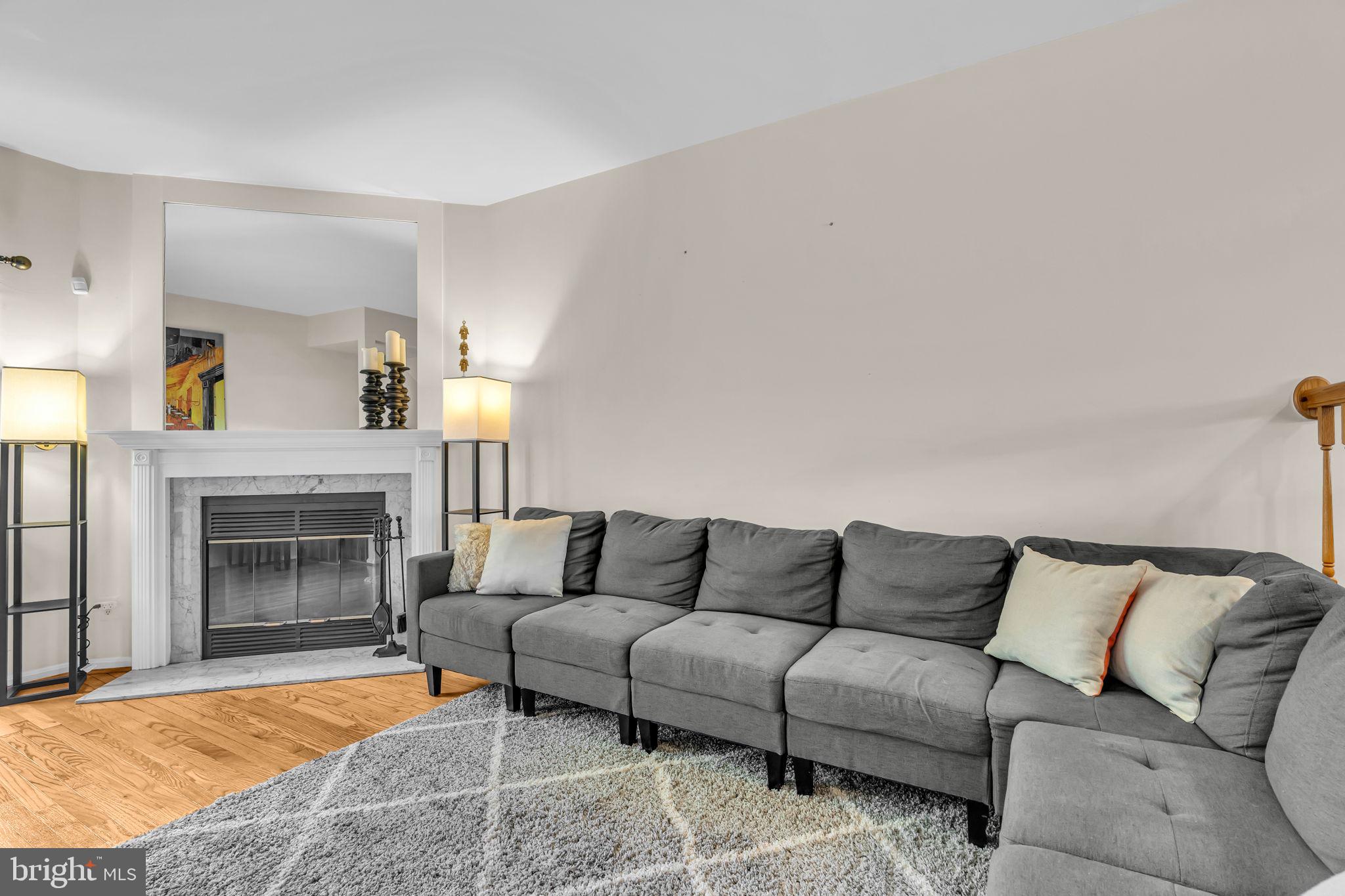 KINGSTOWNE - Residential Lease