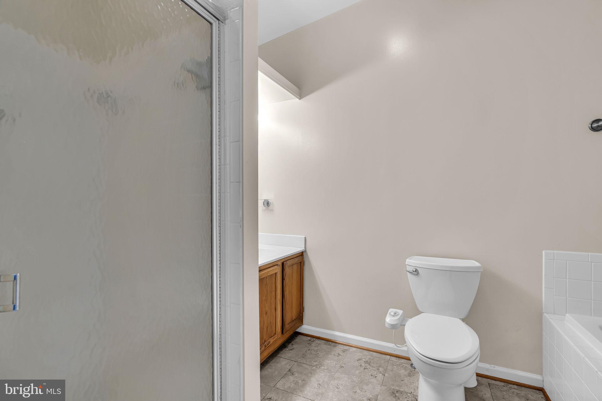 KINGSTOWNE - Residential Lease