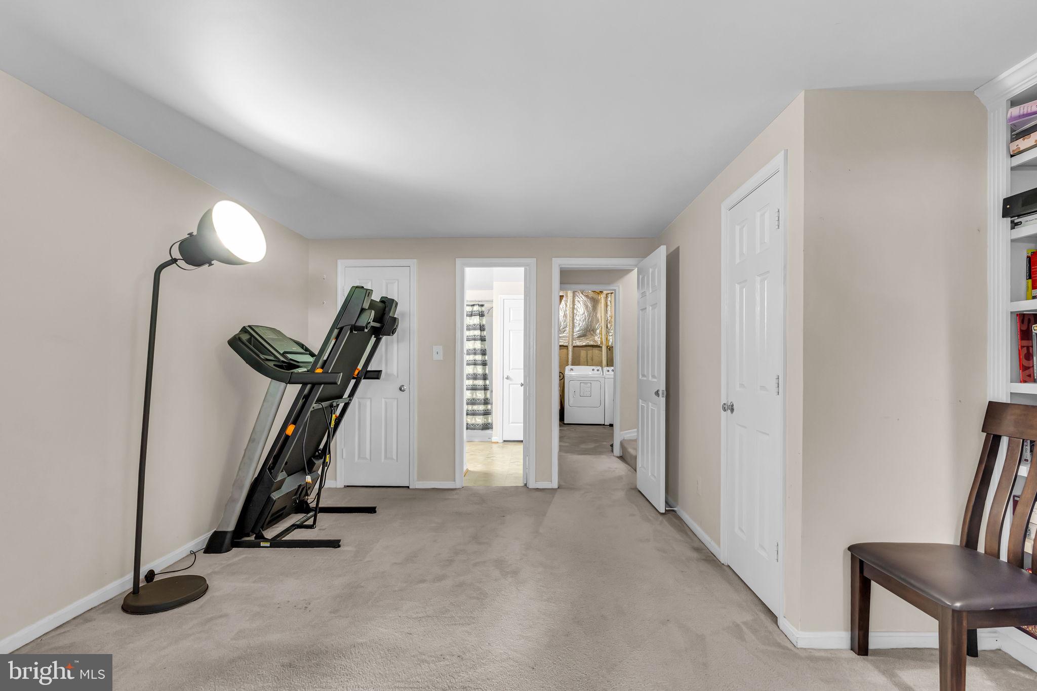 KINGSTOWNE - Residential Lease