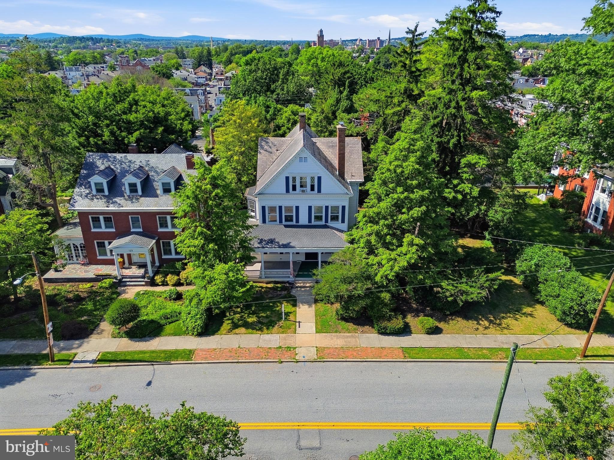 121 W SPRINGETTSBURY AVENUE