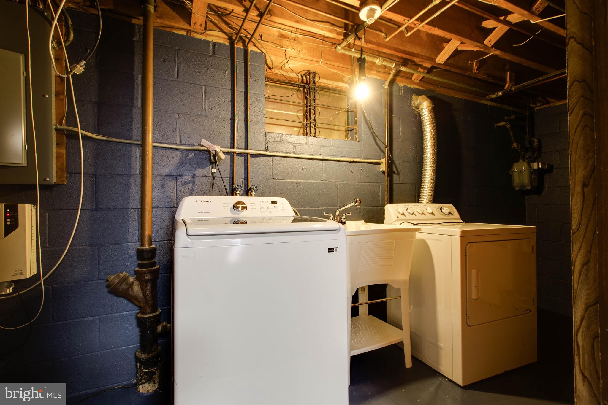 PINEDALE - Residential