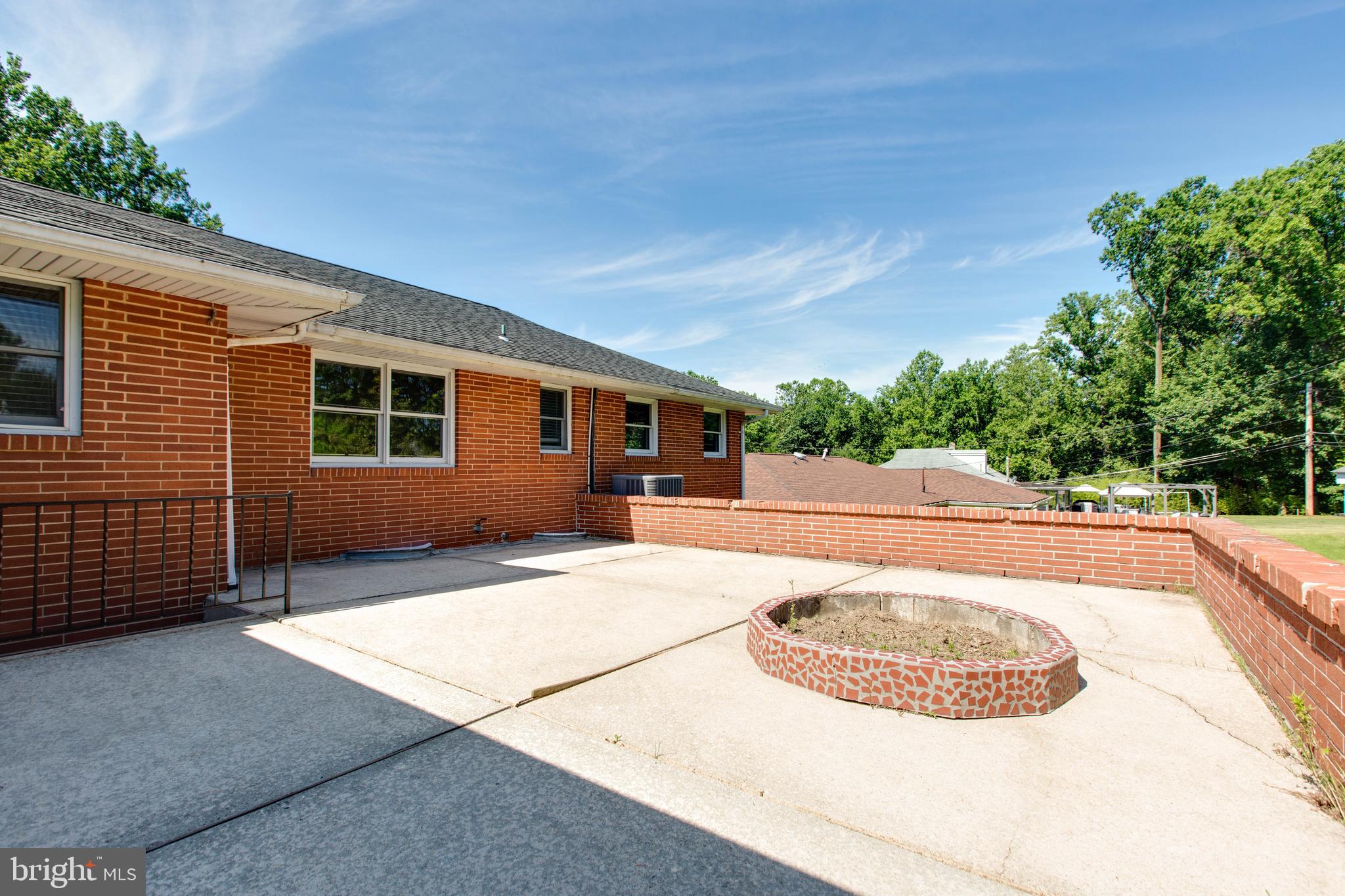 PINEDALE - Residential