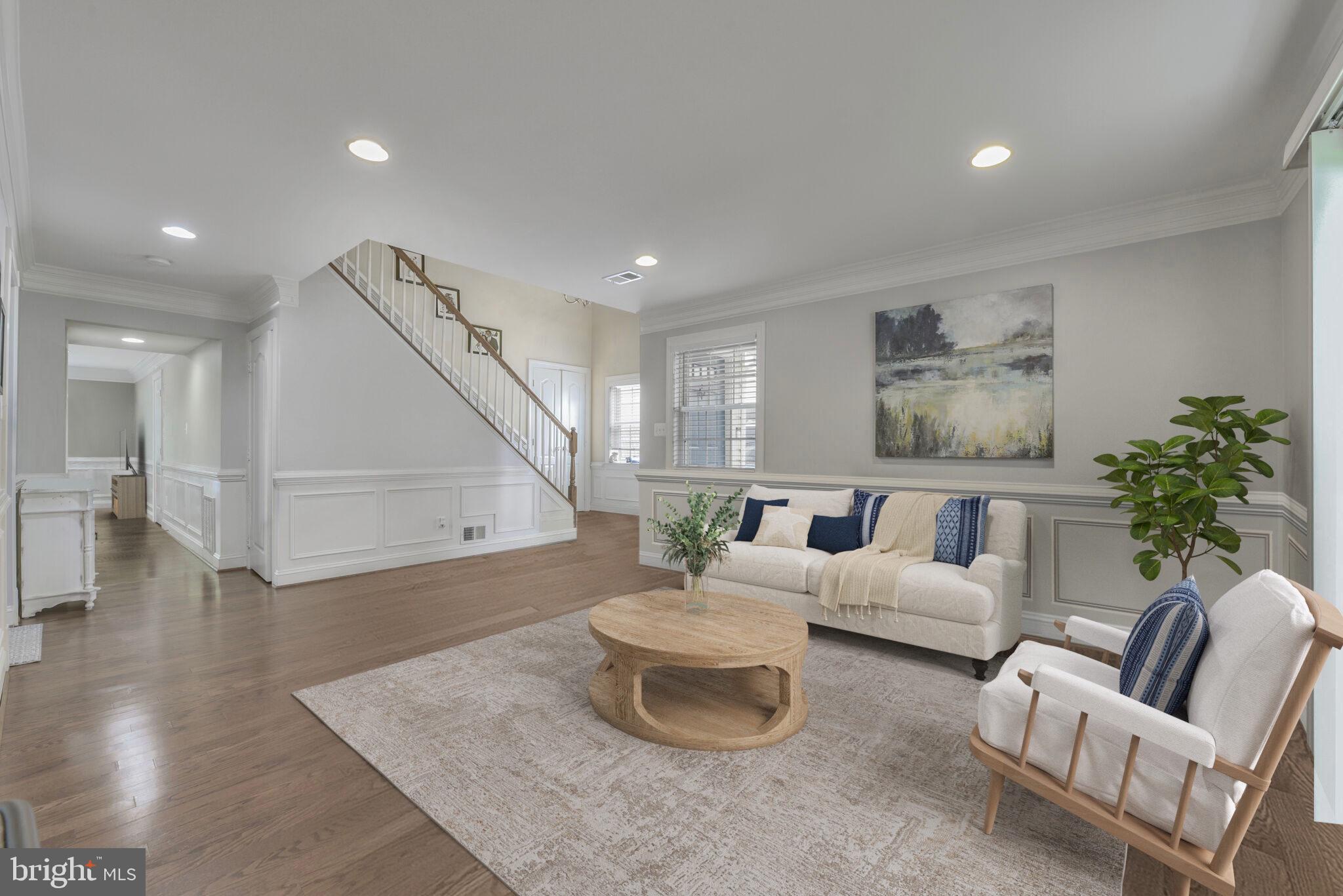 304 N LINCOLN AVENUE