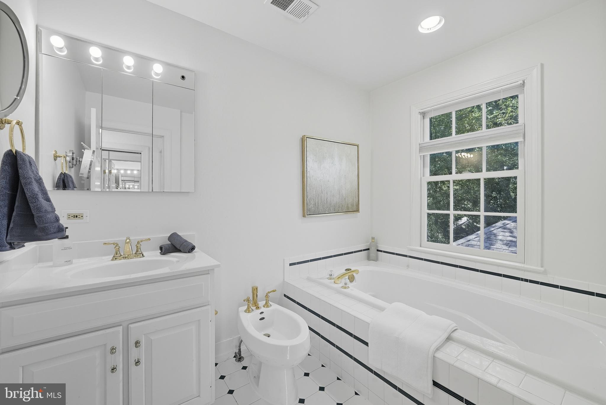 EDDINGTON TERRACE - Residential