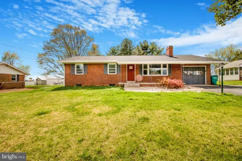 7906 Longmeadow Drive, Frederick, MD MLS: MDFR2062636