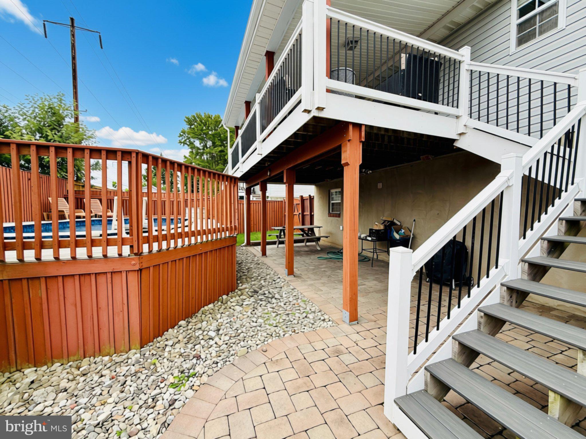 19 STRAWBERRY COURT