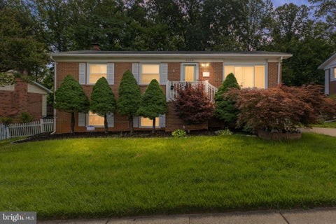 Photo of 4209 Evergreen Drive, WOODBRIDGE, VA 22193 (MLS # VAPW2123936)