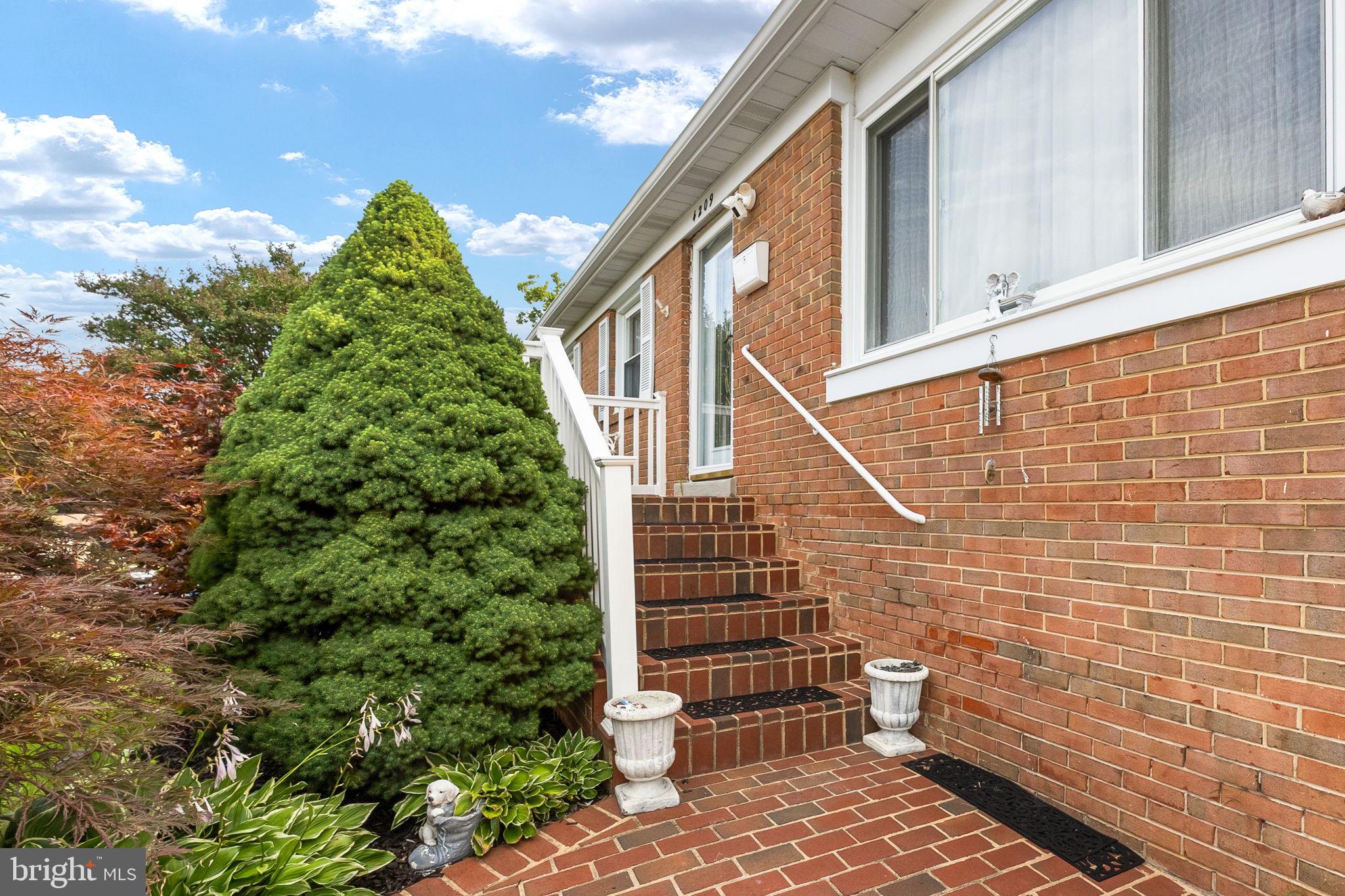 4209 EVERGREEN DRIVE