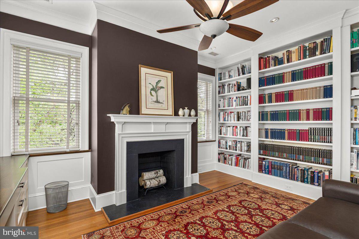CLEVELAND PARK - Residential