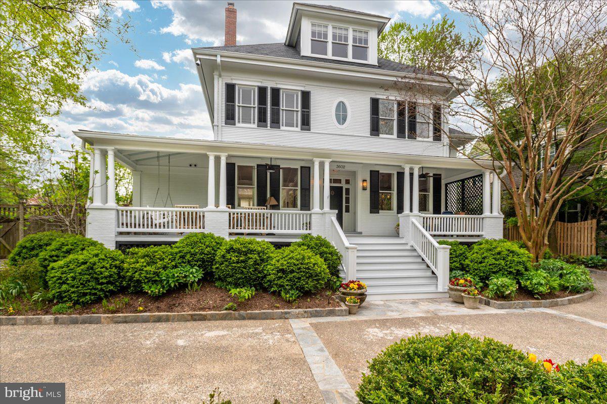CLEVELAND PARK - Residential
