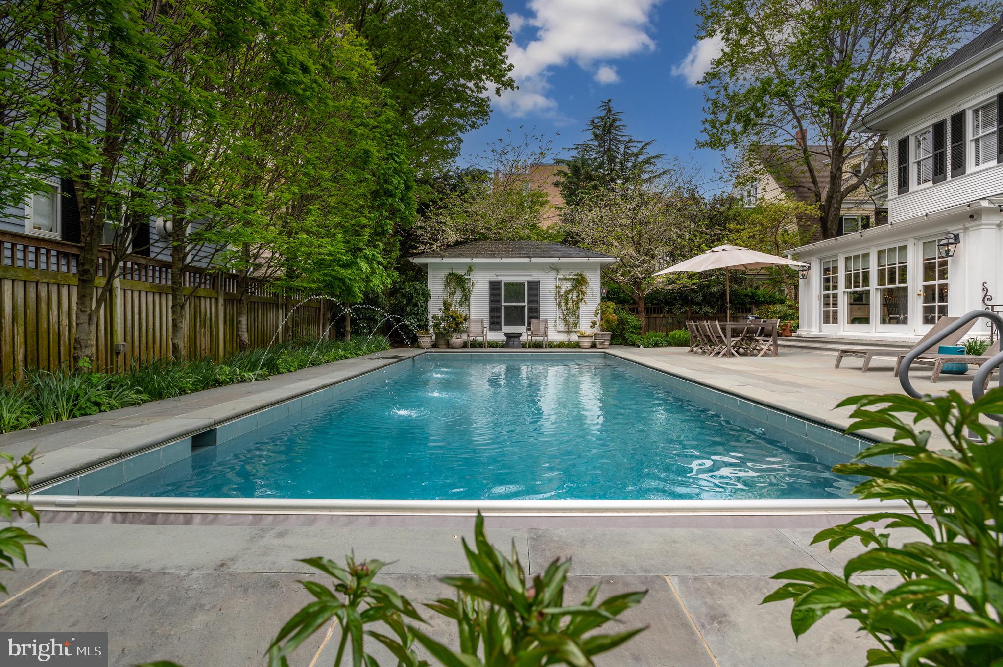 CLEVELAND PARK - Residential