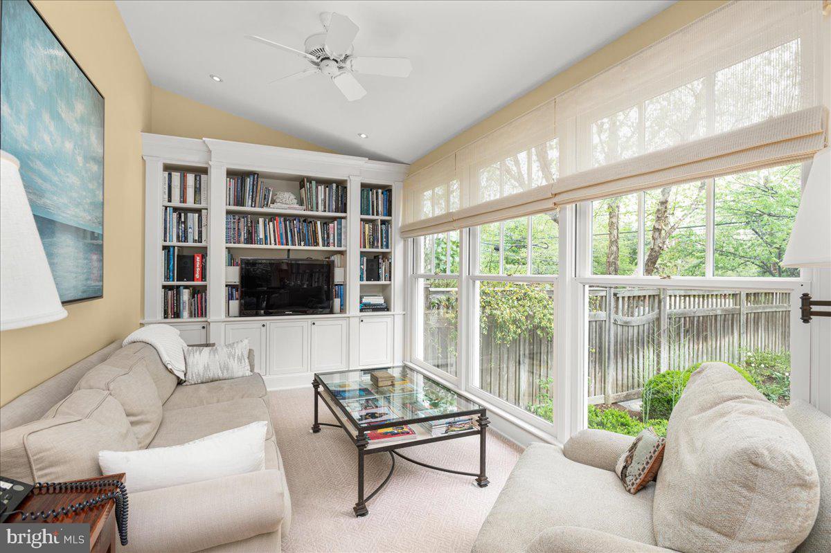CLEVELAND PARK - Residential