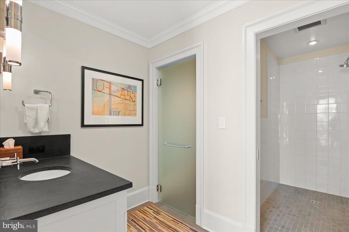 CLEVELAND PARK - Residential