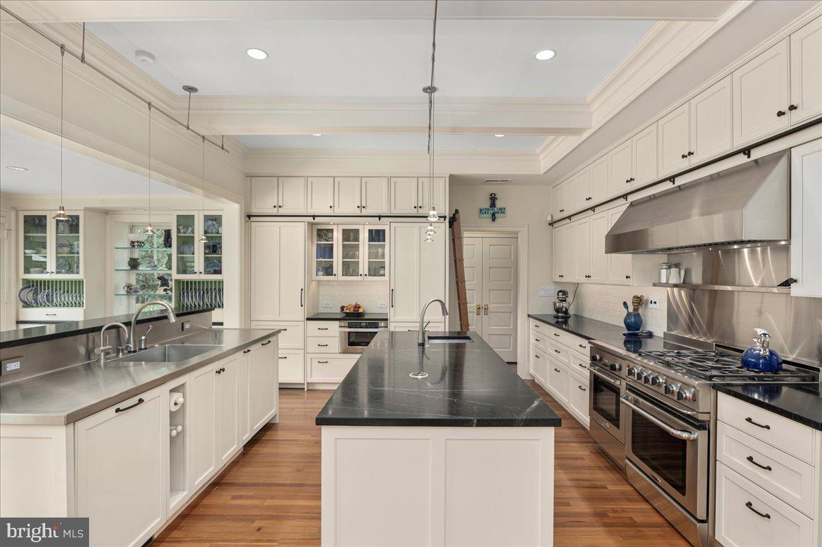 CLEVELAND PARK - Residential